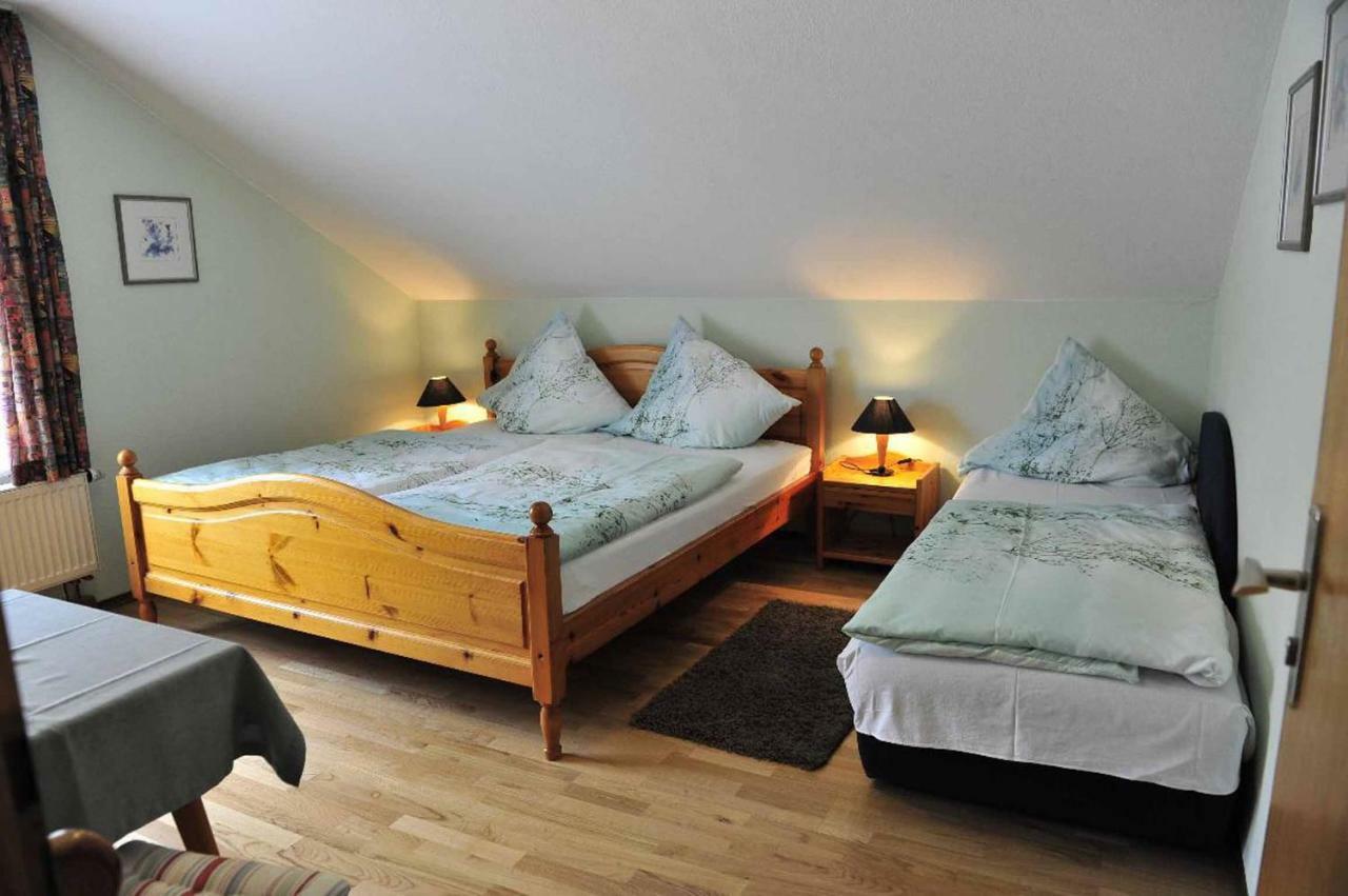 Pension Holzapfel Essing Buitenkant foto